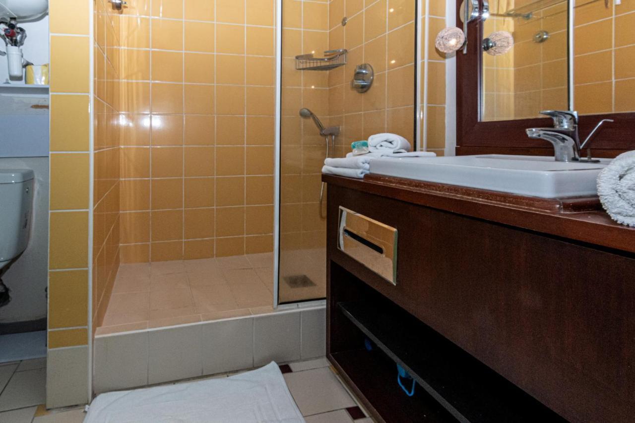 Studio En Duplex , Face A La Mer Le Gosier  Exterior photo